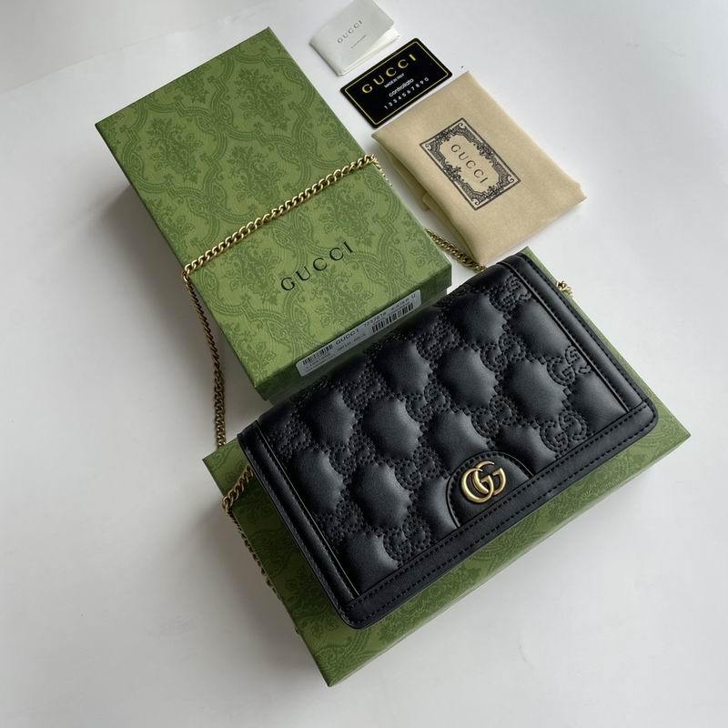 Gucci Wallets 82